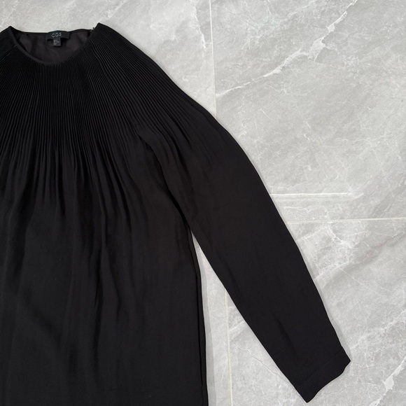 Women’s COS Pleated High Neck Long Sleeve Tunic Dress Size 2 - Picture 5 of 16